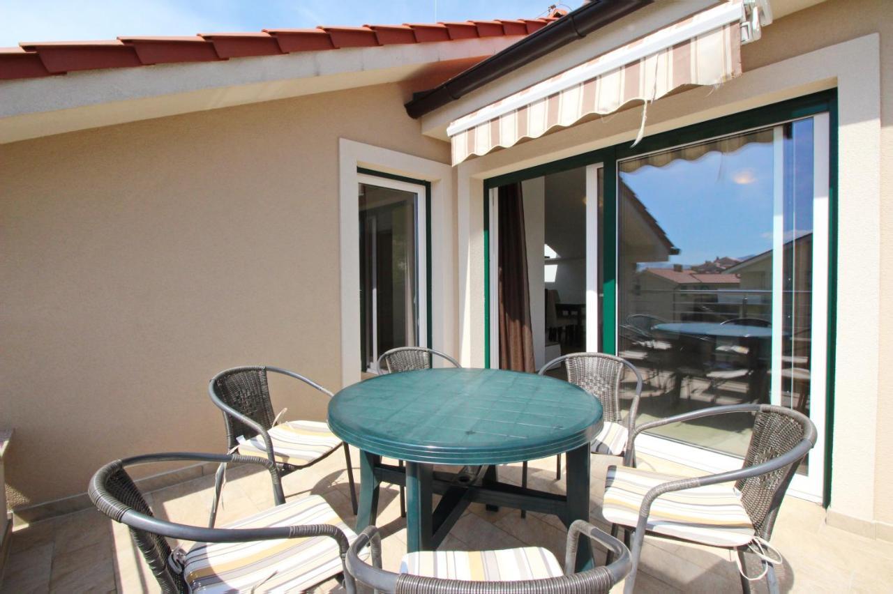 Apartments By The Sea Baska, Krk - 18845 Baška Exterior foto